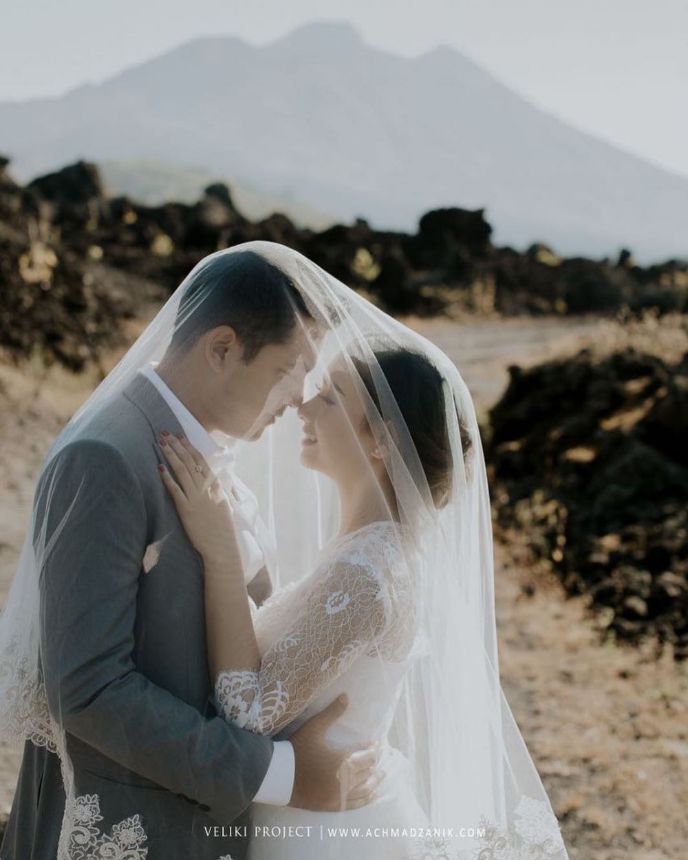 Potret prewedding 9 artis FTV, Masayu Clara usung konsep Korean style