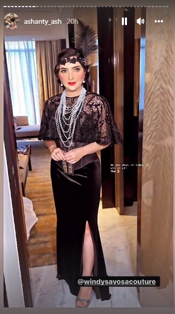 9 Gaya Ashanty di acara launching skincare, pilih look era 1920-an