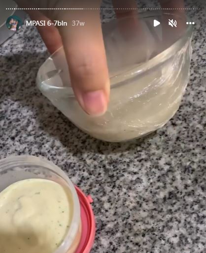 8 Alat dapur Asmirandah saat bikin MPASI, makin praktis & hemat waktu