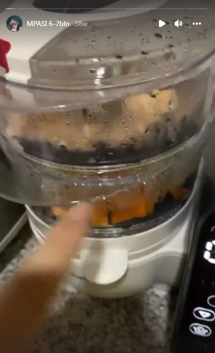 8 Alat dapur Asmirandah saat bikin MPASI, makin praktis & hemat waktu