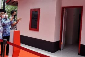 Bantu warga kurang mampu, PT Djarum bedah 10 rumah di Kab Pemalang