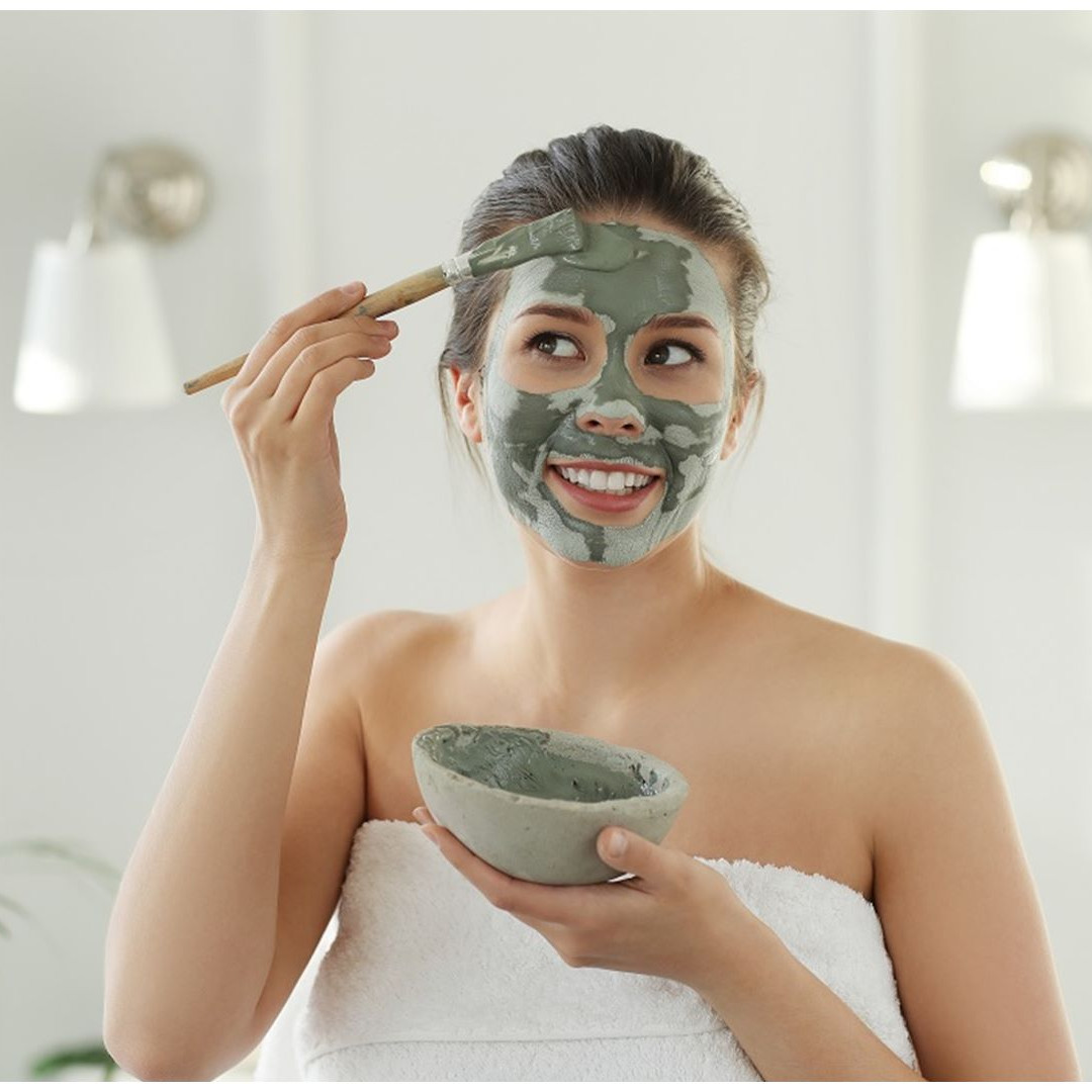 9 Cara membuat masker wajah alami sebelum tidur, mudah dilakukan