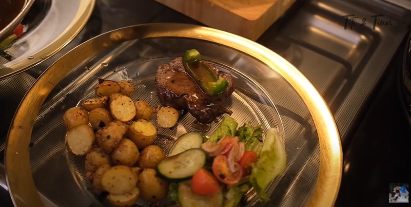 9 Masakan Christian Sugiono, bisa jadi menu dinner ala restoran