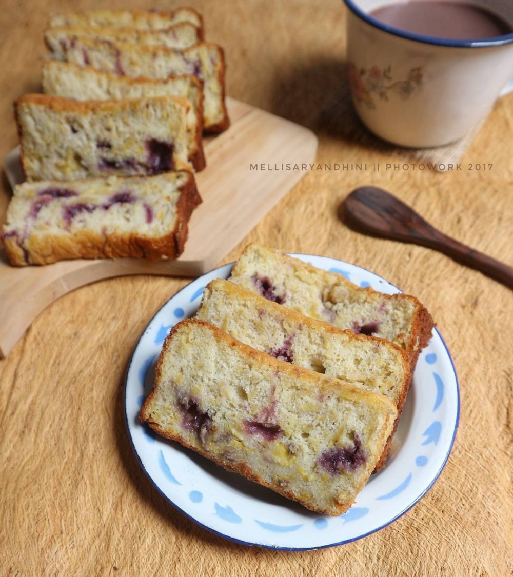 31 Resep bolu pisang panggang, enak, lembut, dan antibantat