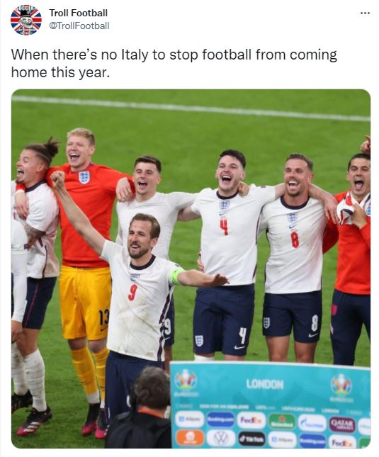 9 Meme lucu Italia gagal ikut Piala Dunia 2022, bikin senyum ngenes