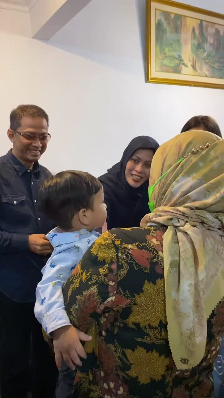 8 Momen Doddy Sudrajat bertemu Gala Sky, lepas rindu dengan cucu