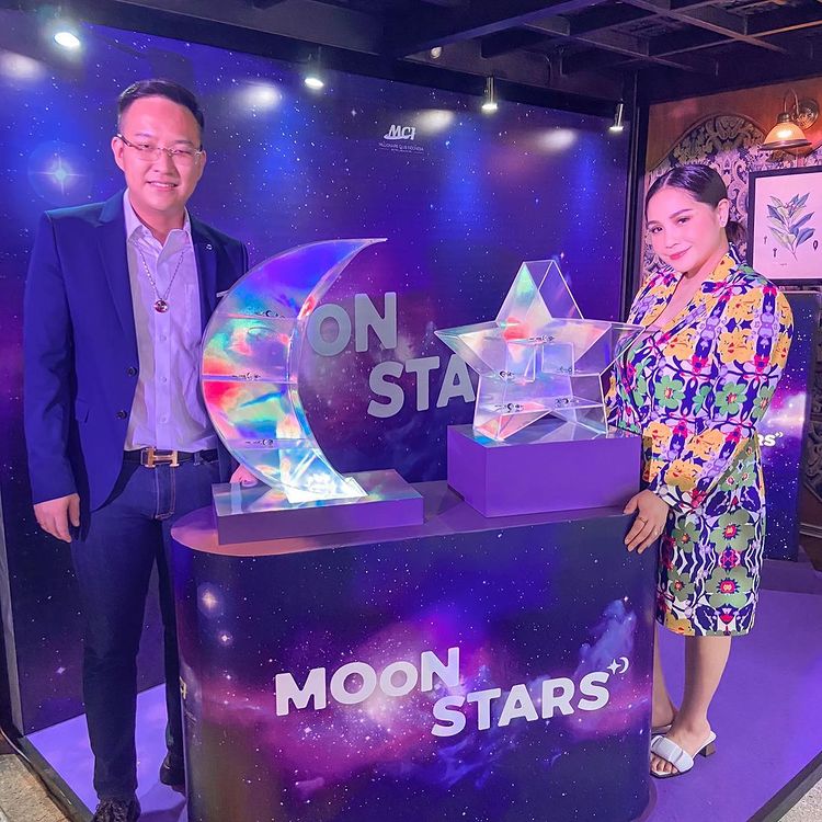 7 Gaya elegan Nagita Slavina saat launching brand fashion