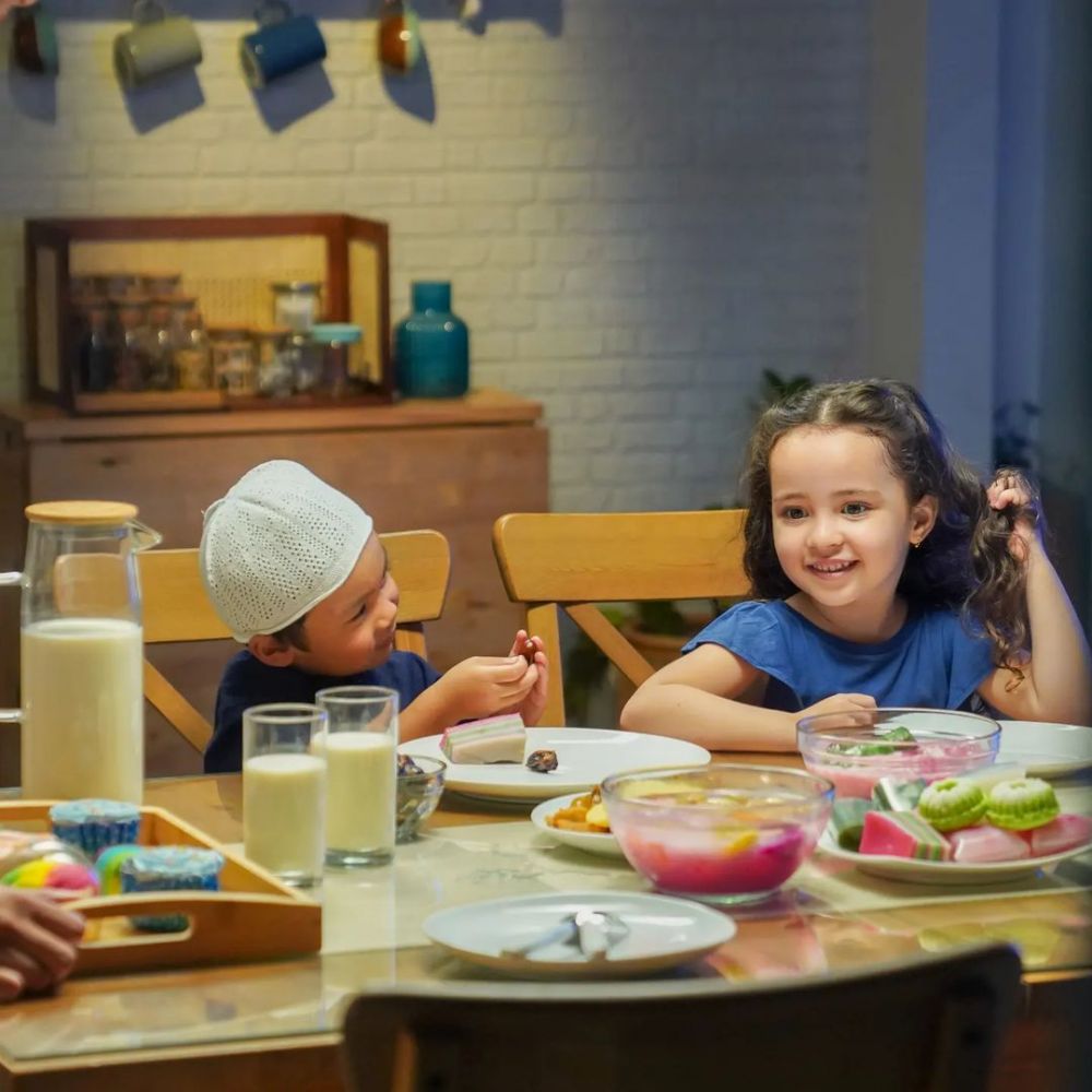 7 Potret Kiano anak Baim Wong syuting iklan, gemes banget