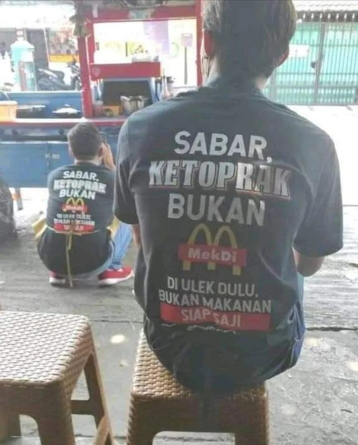 11 Potret lucu orang di lapak jualan, ada-ada tingkahnya