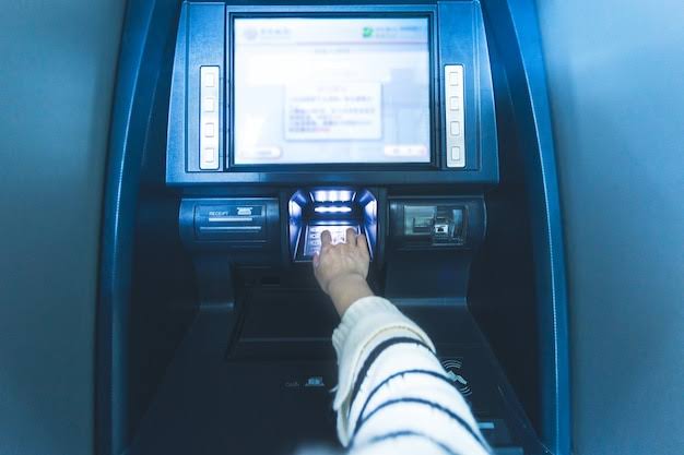 7 Cara transfer BCA ke OVO, bisa lewat ATM hingga m-banking