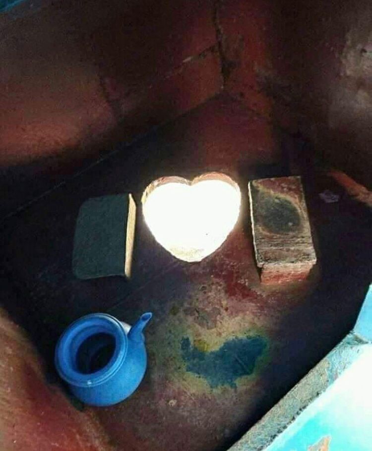 11 Potret lucu bangunan di atas air, penampakannya bingungin