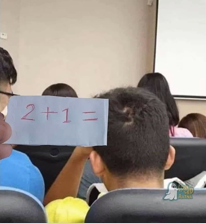 21 Kelakuan absurd siswa di kelas ini bikin guru pusing kepala