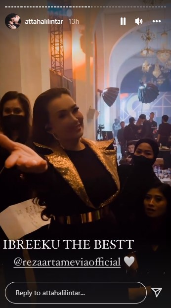 Rayakan 1 tahun pernikahan, ini 11 momen Atta dan Aurel gelar konser