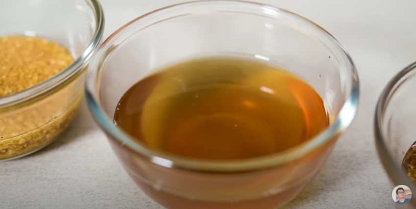 9 Cara bikin minyak goreng dari kulit ayam, praktis buat jadi stok