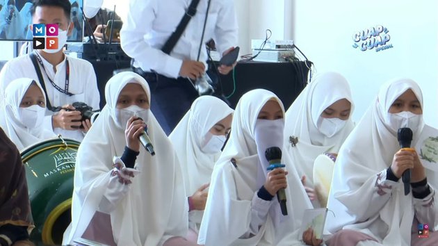 11 Momen pengajian empat bulanan kehamilan Ria Ricis, penuh khidmat