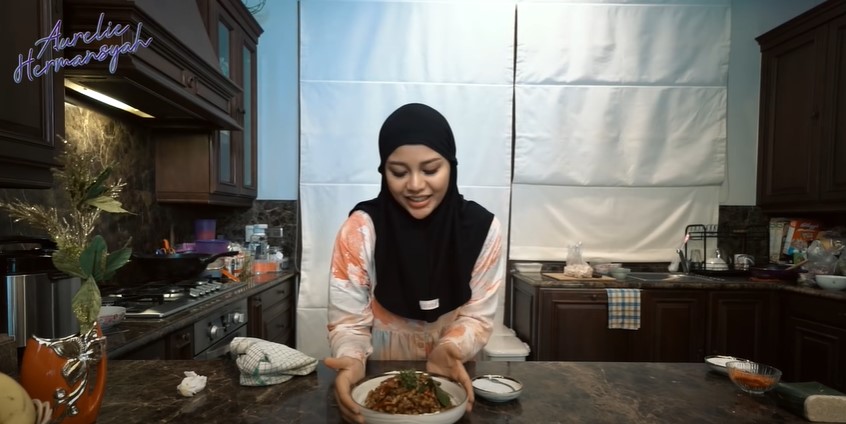 10 Masakan Aurel Hermansyah untuk suami, praktis dan menggugah selera