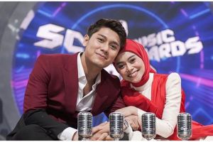 10 Langkah Lesty Kejora bikin lumpia isi, mudah dan bisa jadi stok