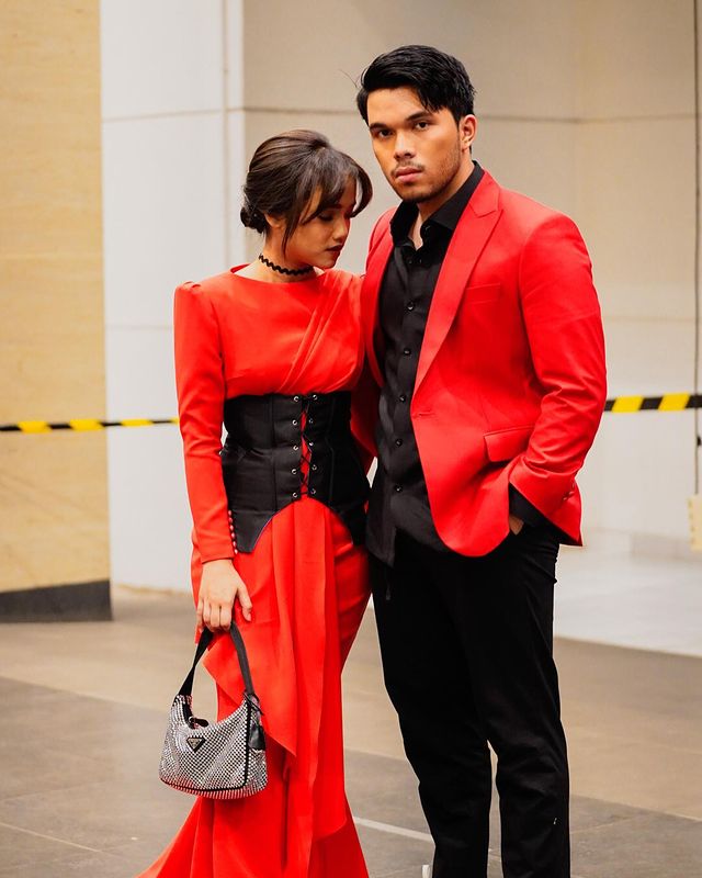 11 Gaya Fuji pakai gaun, glamor dan feminin