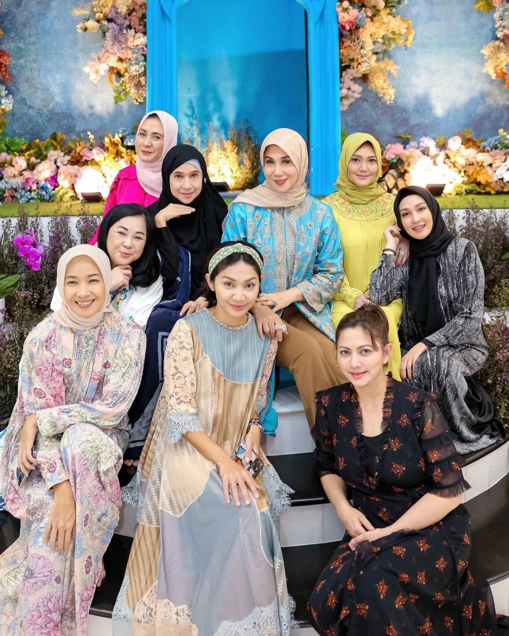 9 Momen Bella Saphira buka bersama geng artis 90-an, berteman 21 tahun