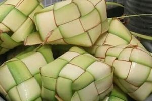 10 Kesalahan yang perlu dihindari saat masak ketupat, jadi cepat basi