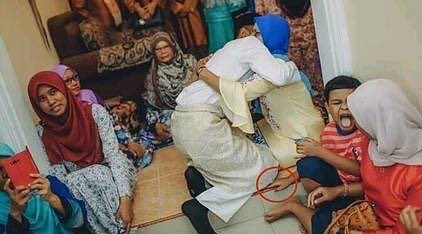 11 Momen lucu pas kumpul keluarga, ada aja tingkahnya