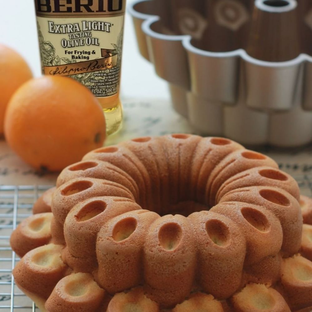 13 Cara membuat bolu panggang buah, lezat, lembut, dan antigagal