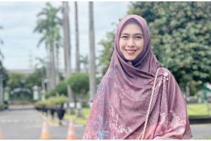 10 Pola makan Oki Setiana Dewi, bantu tubuh tak mudah lelah