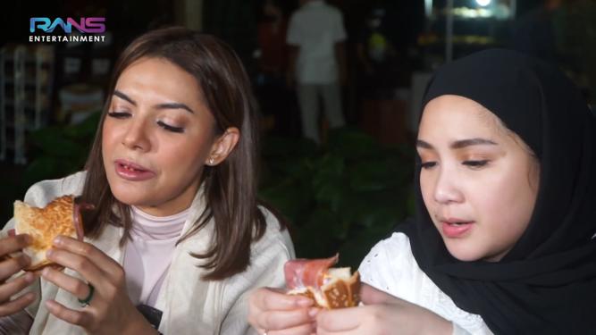 10 Makanan ini disajikan Nagita Slavina saat pengajian, serba UMKM