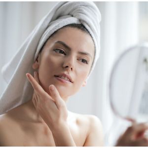 11 Skincare collagen mulai Rp 100 ribu, bantu cerahkan wajah