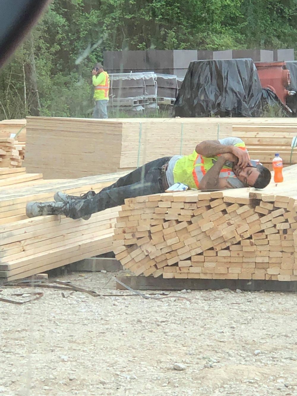 13 Momen baper saat kerja ini bikin senyum-senyum sendiri