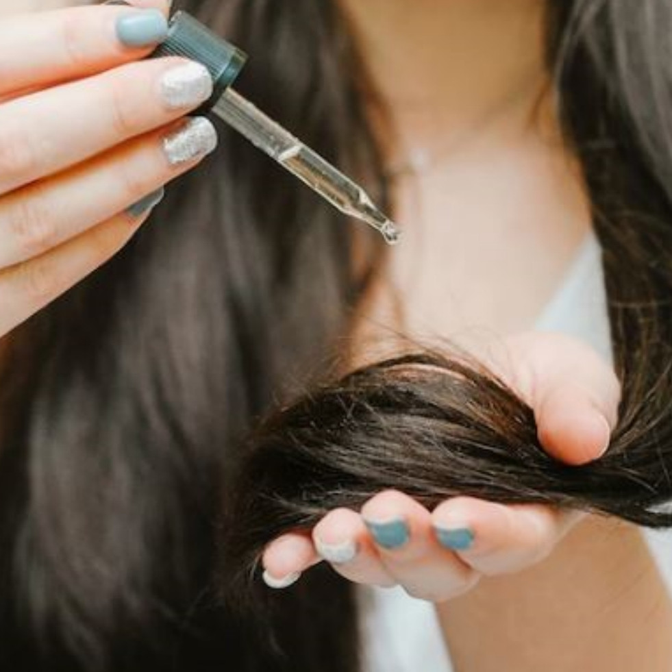 11 Rekomendasi hair oil untuk lembapkan rambut di bawah Rp 200 ribu
