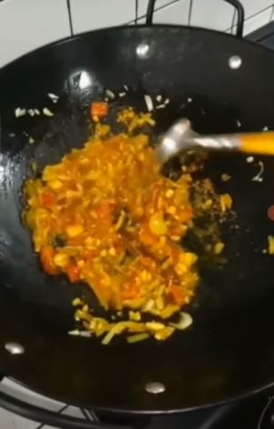 11 Langkah Zaskia Gotik masak nasi briyani, bumbunya cuma 4 bahan
