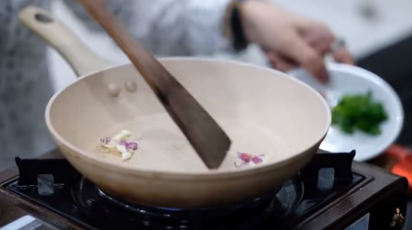 10 Trik masak menu sehat ala Shanty Denny, hindari penggunaan minyak