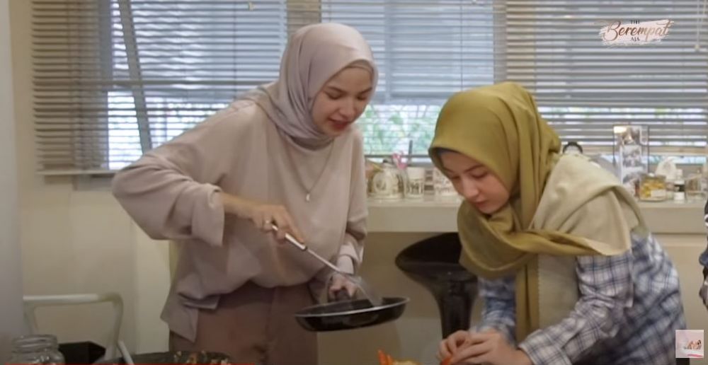 10 Langkah Natasha Rizki bikin tahu krispi geprek, mudah dan ekonomis