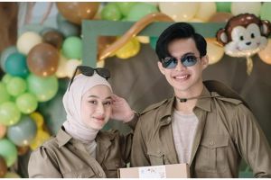 11 Detail kue ultah anak Dinda Hauw, kental nuansa kebun binatang