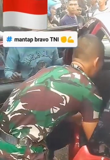 Aksi TNI pukul kaca mobil hingga pecah demi selamatkan balita terjebak