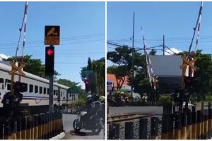Kereta api lewat tapi palang tidak tertutup, pengendara bak kena prank