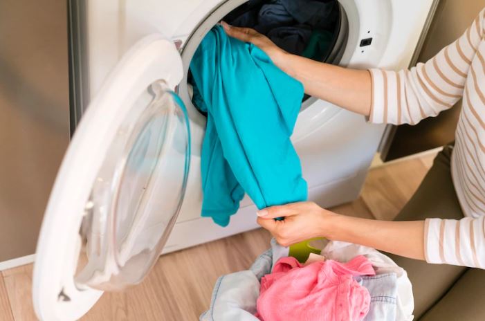20 Arti mimpi mencuci baju, jadi simbol keberuntungan hidup