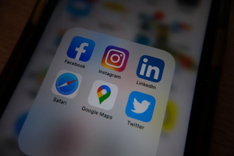 5 Cara menggandakan aplikasi di HP Android, aman dan mudah