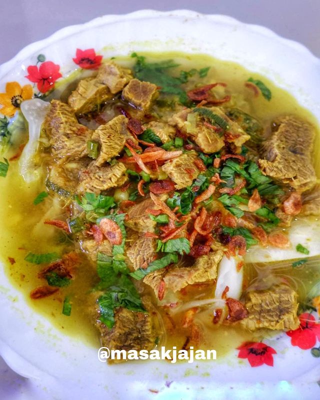 15 Resep soto daging sapi, enak, segar, dan bumbunya nendang