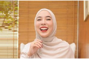 10 Pola makan Fitri Tropica usai melahiran, bikin rambut tak rontok