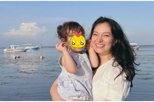 10 Trik Asmirandah masak MPASI ini bikin anak tak bosan makan