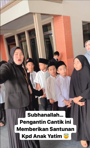 Undang anak yatim ke pernikahan, aksi pasangan pengantin bikin salut