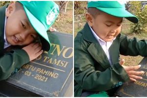 Bocah ke makam ayah untuk pamit sekolah, kisahnya menguras air mata