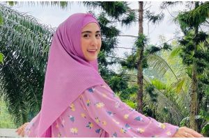 10 Trik April Jasmine masak ayam taliwang teflon, bikin cepat empuk