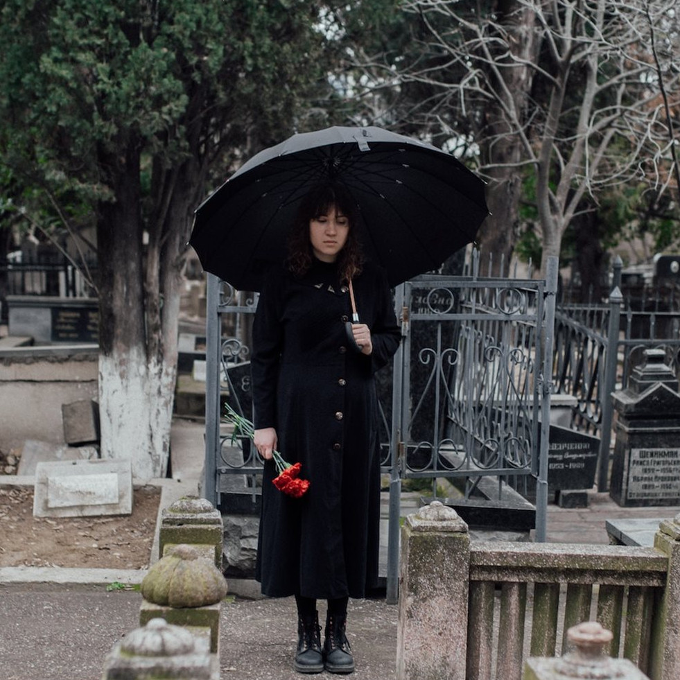 25 Arti mimpi orang meninggal, hadirkan kebaikan dan keburukan