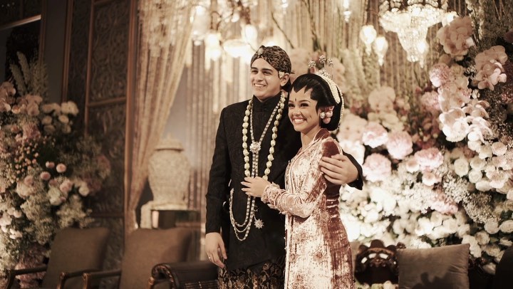 11 Pesona Mutiara Baswedan dari lamaran hingga nikah, tampil stunning