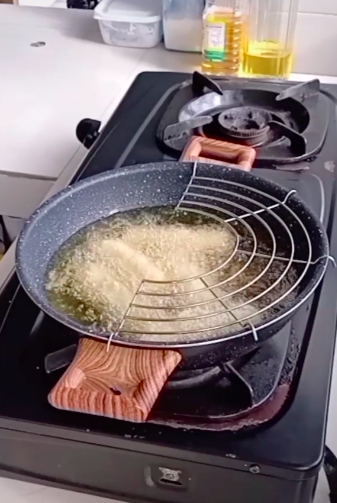 Trik goreng risoles agar tidak pecah dan meletus, mudah disontek