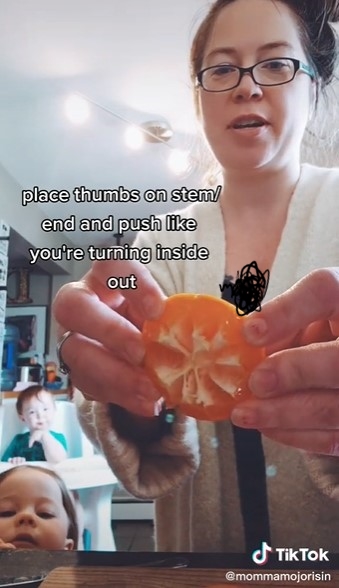 Tak banyak yang tahu, ini cara mengupas jeruk dengan cepat dan rapi