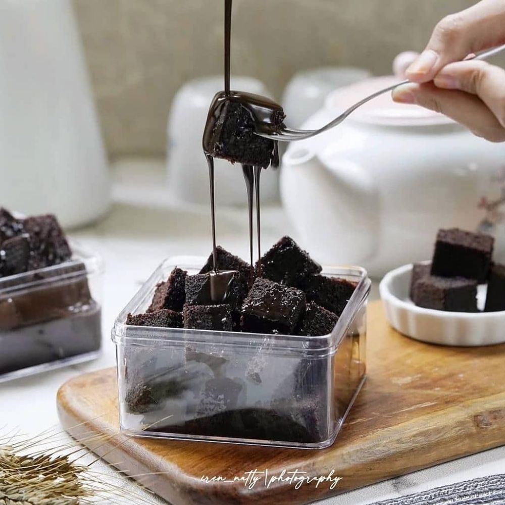 13 Cara membuat dessert box cokelat, enak, legit, dan praktis